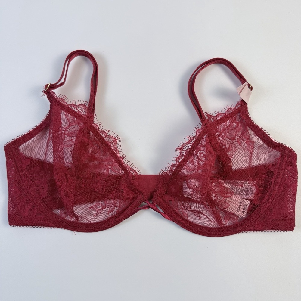 Victoria's Secret Very Sexy Red Lace Unlined Low-Cut Demi Underwire Bra 32D NWT